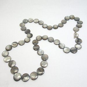 Hand Knotted Shell necklace